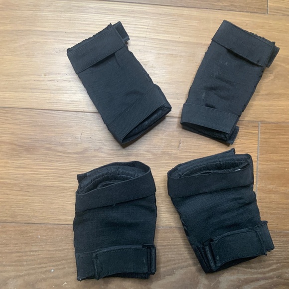 Scabs Smith Safety Gear Knee and Elbow Pads - Picture 6 of 7